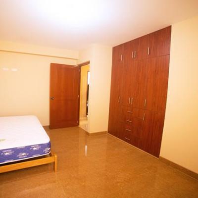 VENTA DE CASA DE 3 PISOS EN URB. LOS FICUS - PIMENTEL